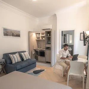 https://suite-raggio-di-sole-023091-loc-04058.hotelinveneto.com